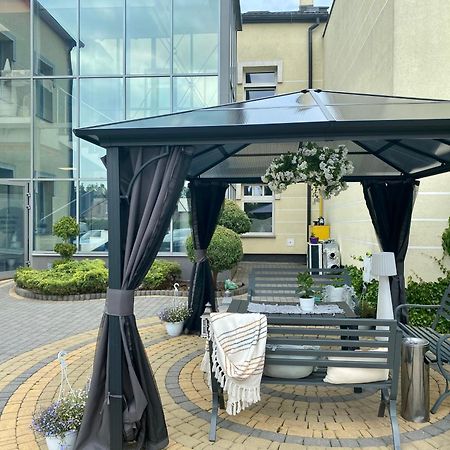 Apartamenty I Pokoje „Pod Jedynka” Konstantynow Lodzki Exterior photo